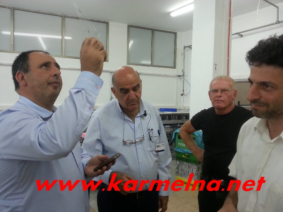 شاشات اللمس للهواتف النقالة تصنع في دالية الكرمل.